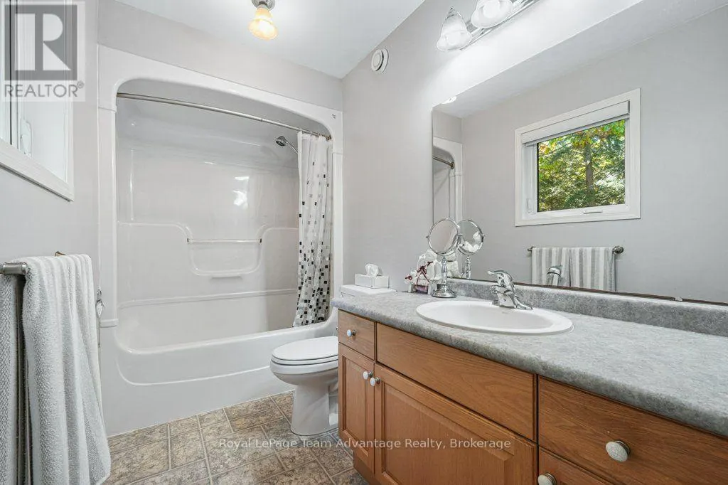 10 OAKRIDGE ROAD