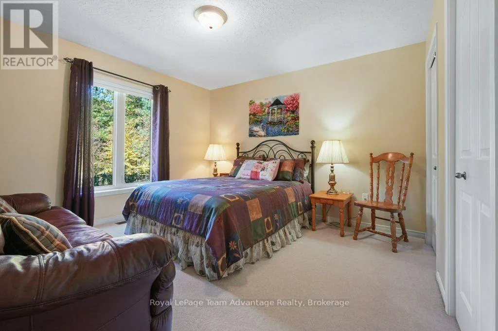 10 OAKRIDGE ROAD
