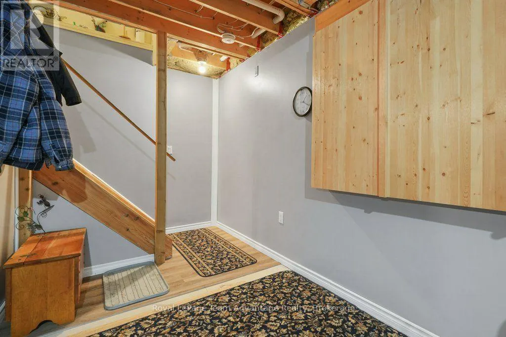 10 OAKRIDGE ROAD