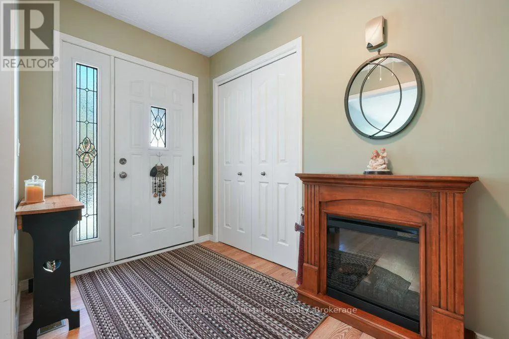 10 OAKRIDGE ROAD