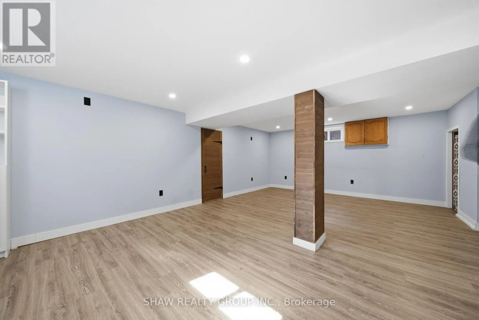 468 HIGHLAND ROAD