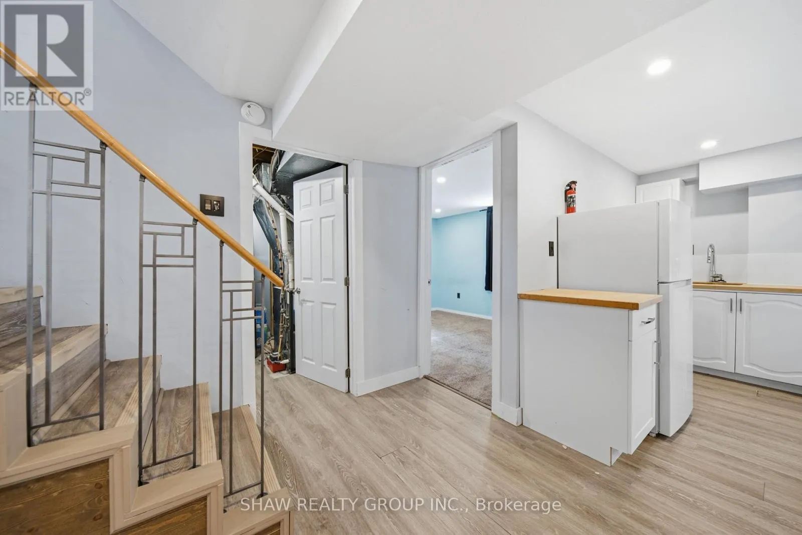 468 HIGHLAND ROAD