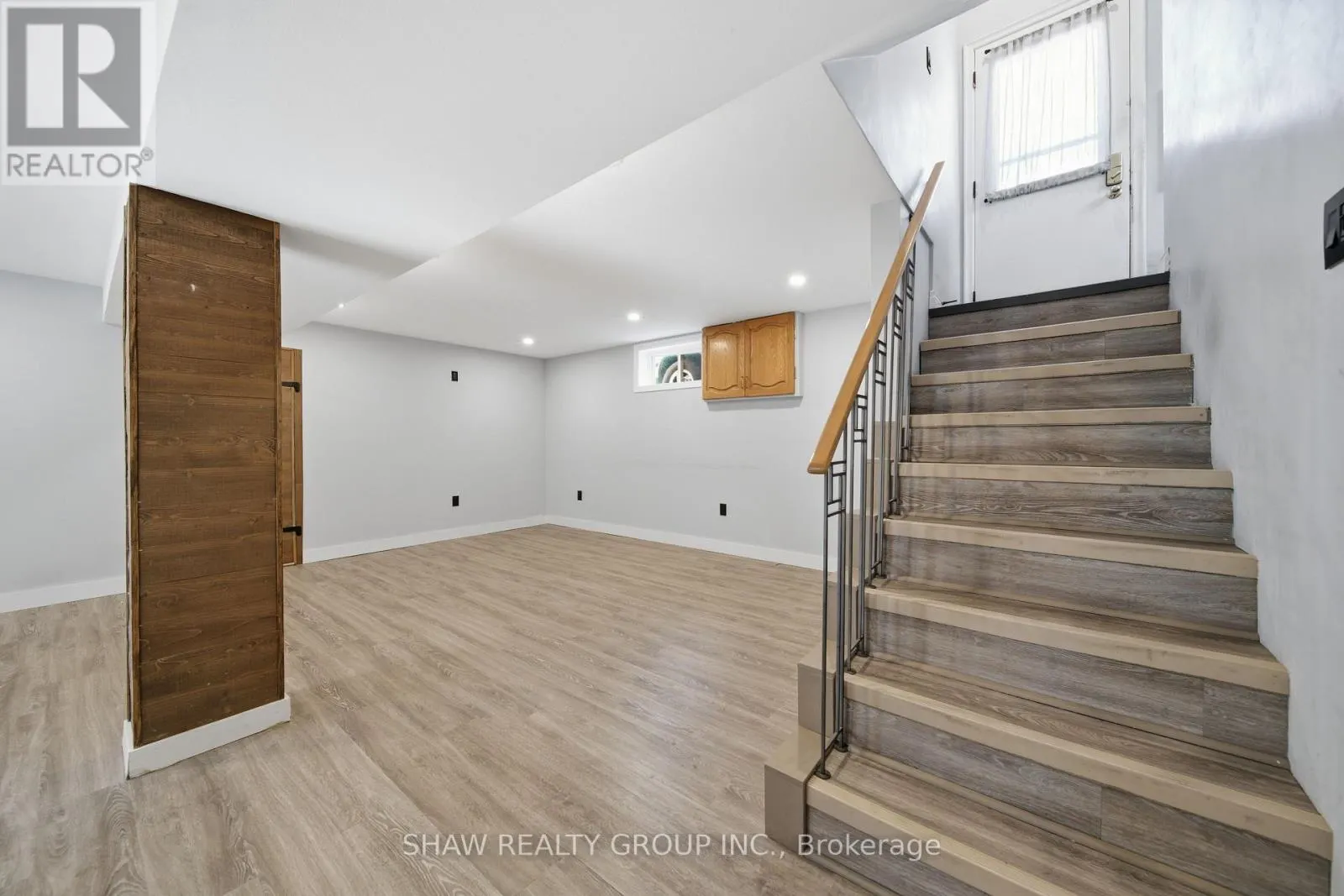 468 HIGHLAND ROAD