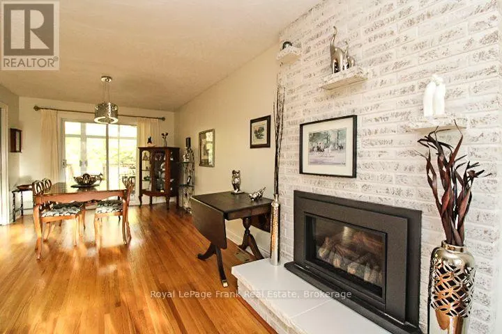 62 SPRINGBROOK DRIVE