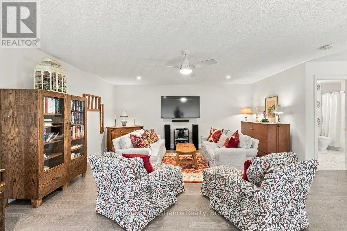 19 SHORTREED LANE