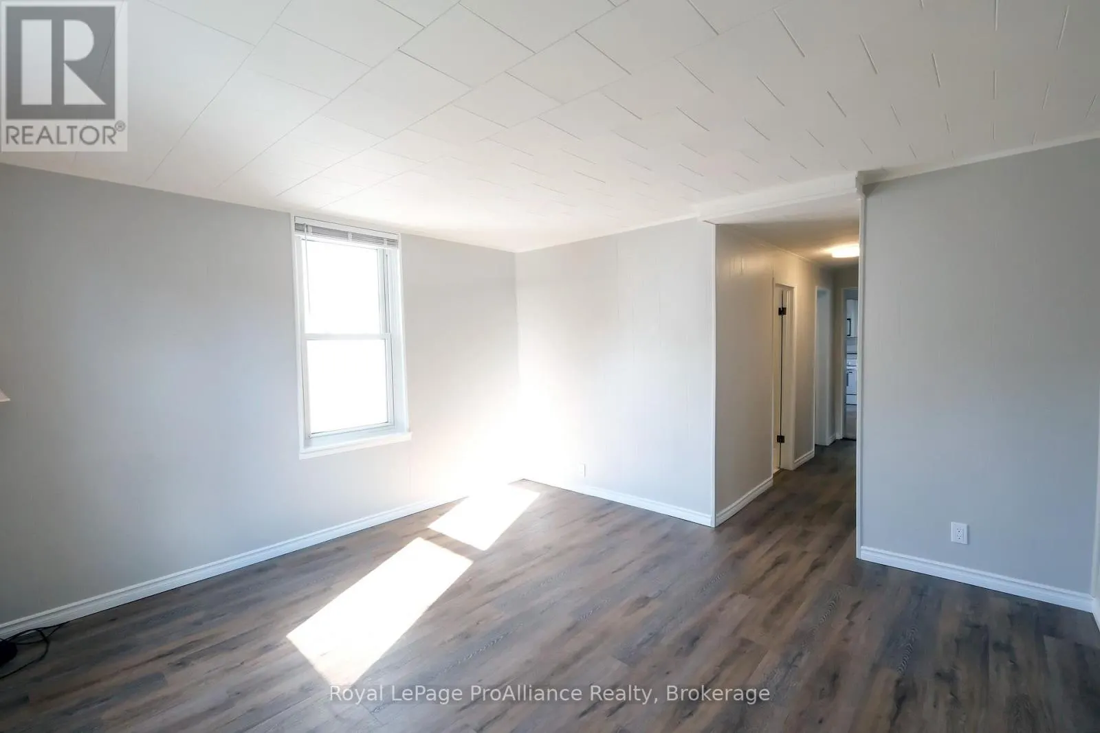 395 BLEECKER AVENUE