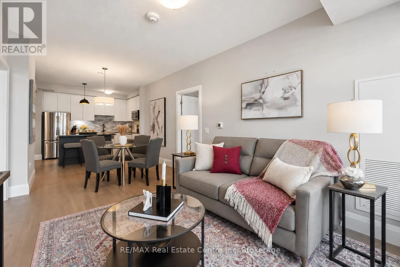 807 - 73 ARTHUR STREET S #807