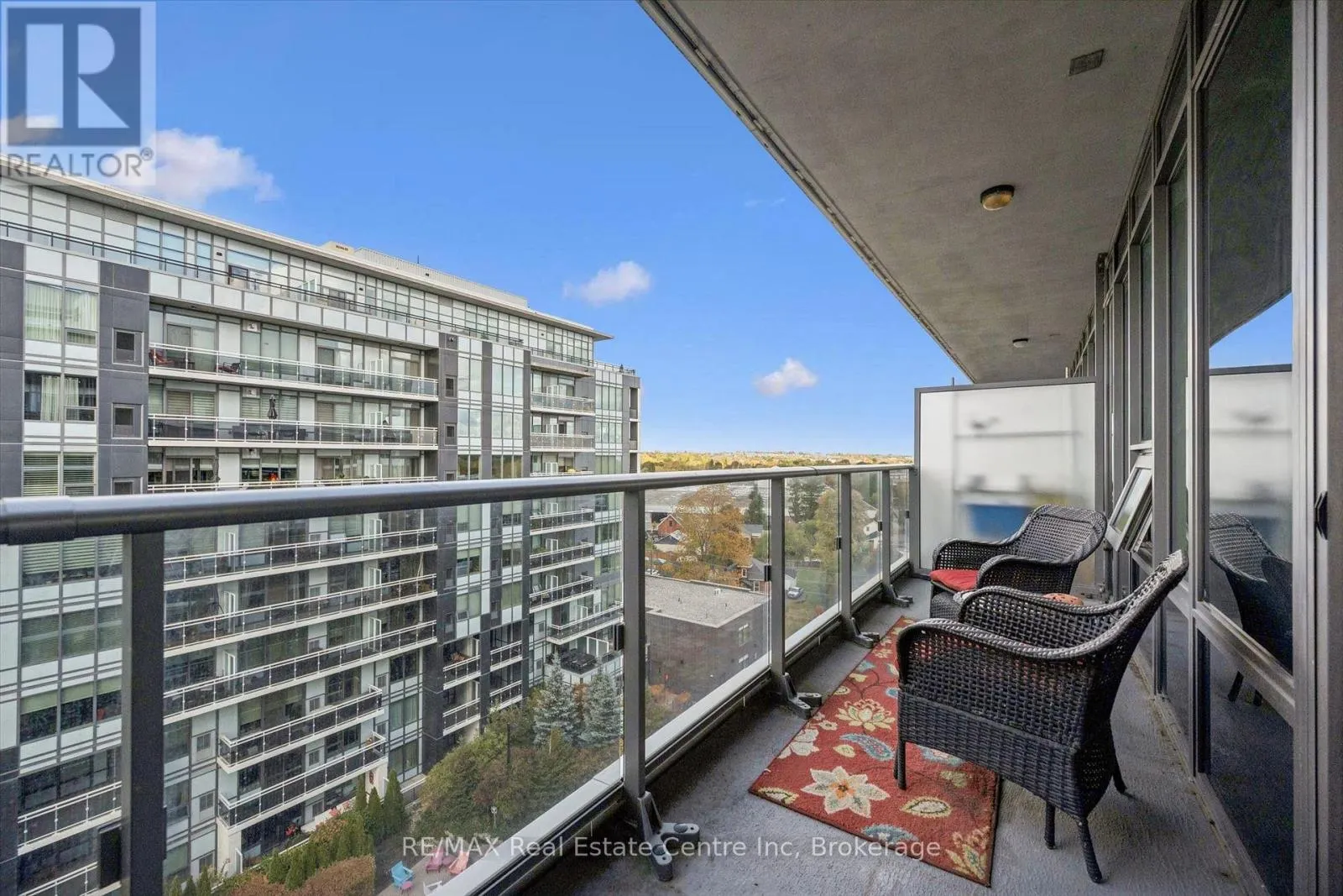 807 - 73 ARTHUR STREET S #807