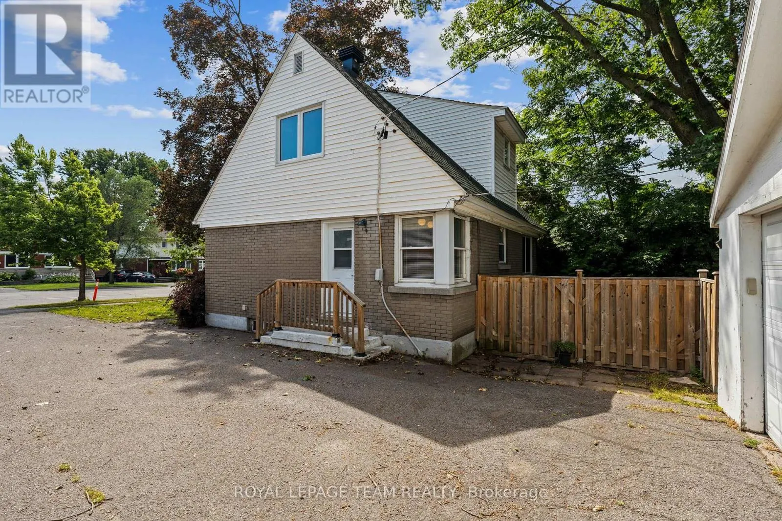 873 SMYTH ROAD