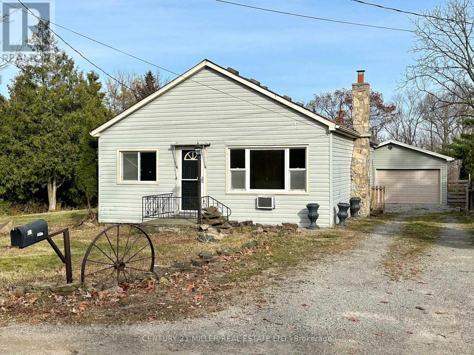49 RIDGE ROAD E