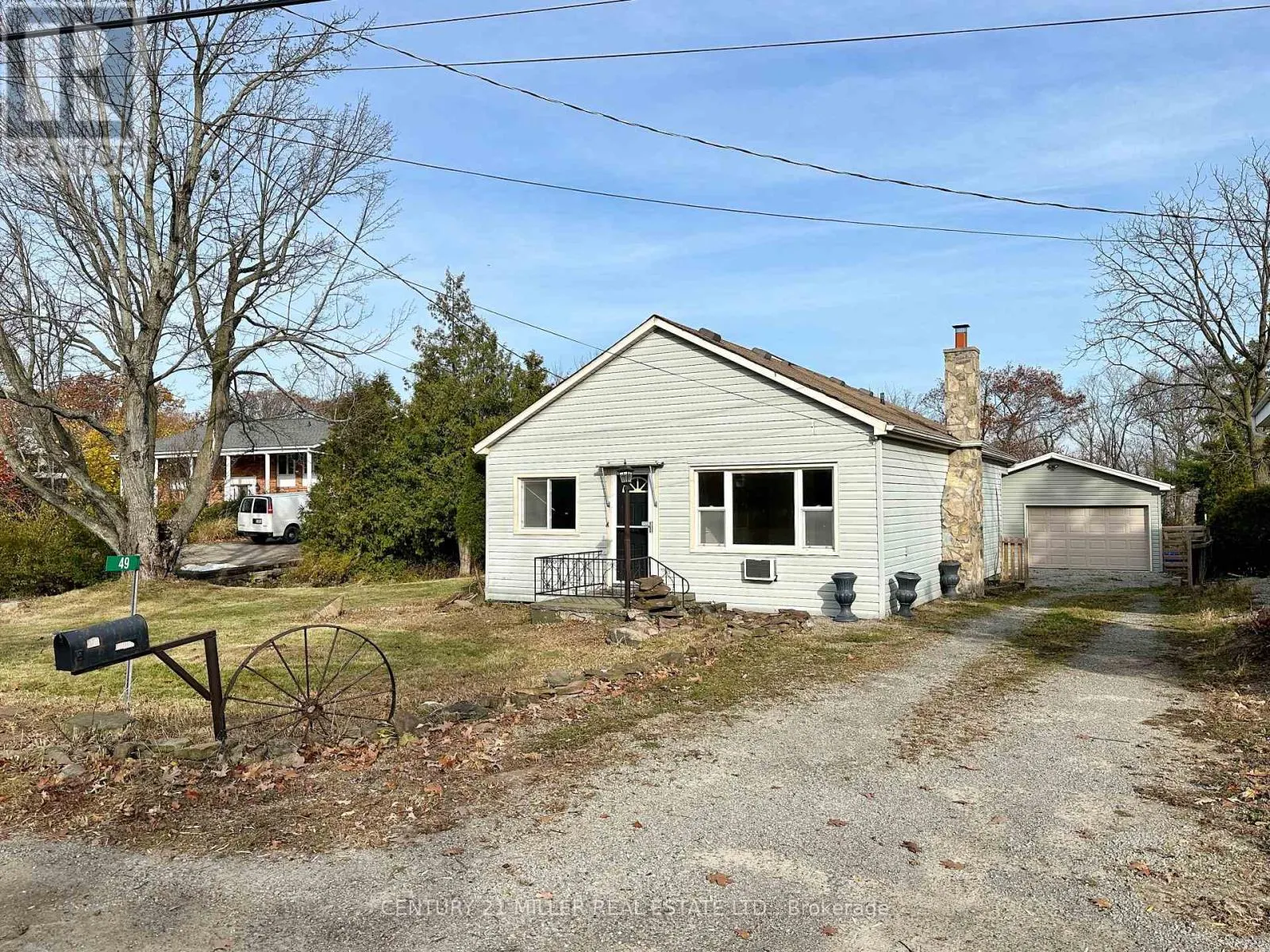 49 RIDGE ROAD E