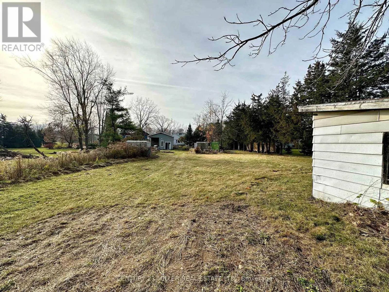 49 RIDGE ROAD E
