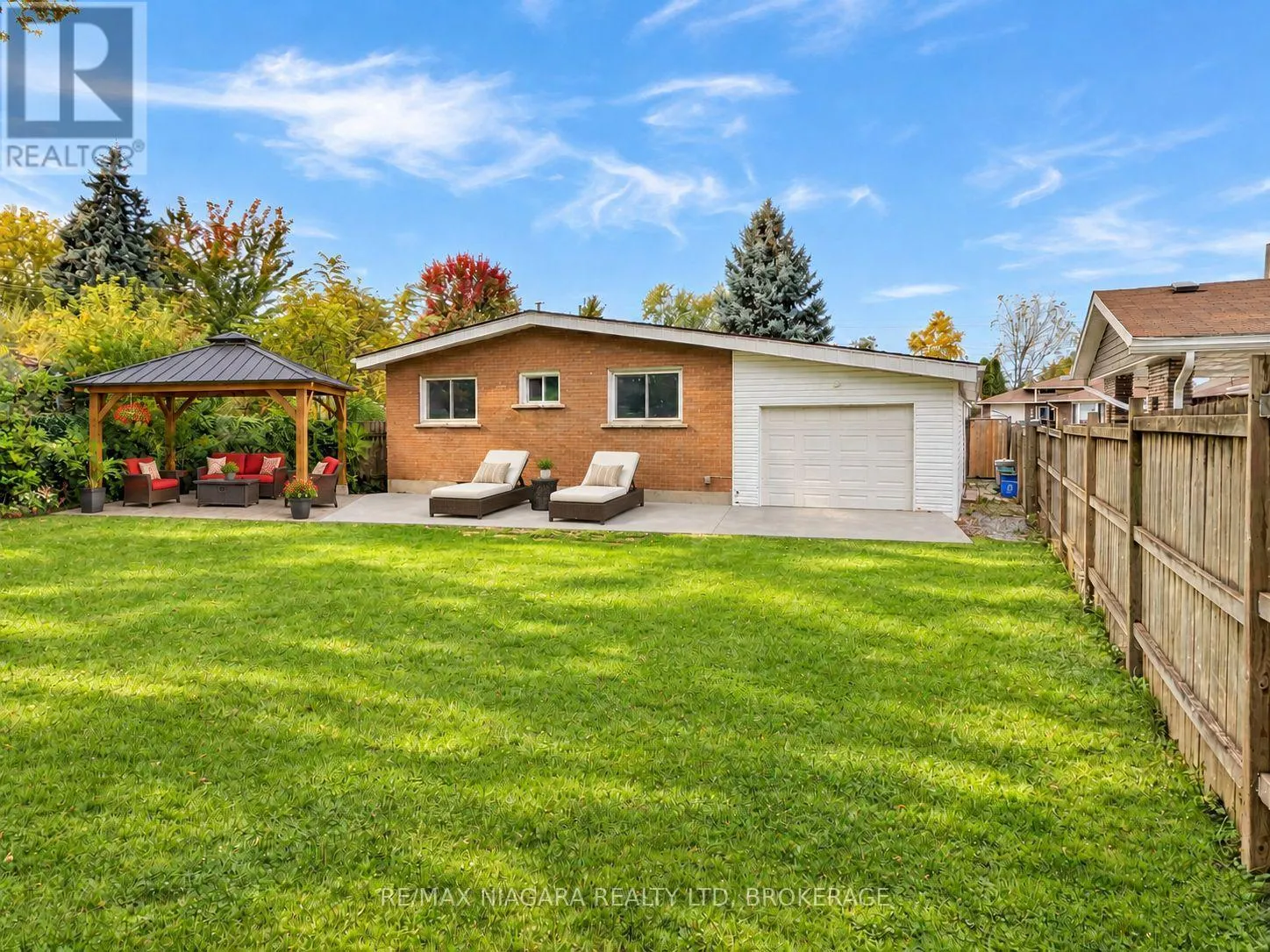 6122 MAYFAIR DRIVE