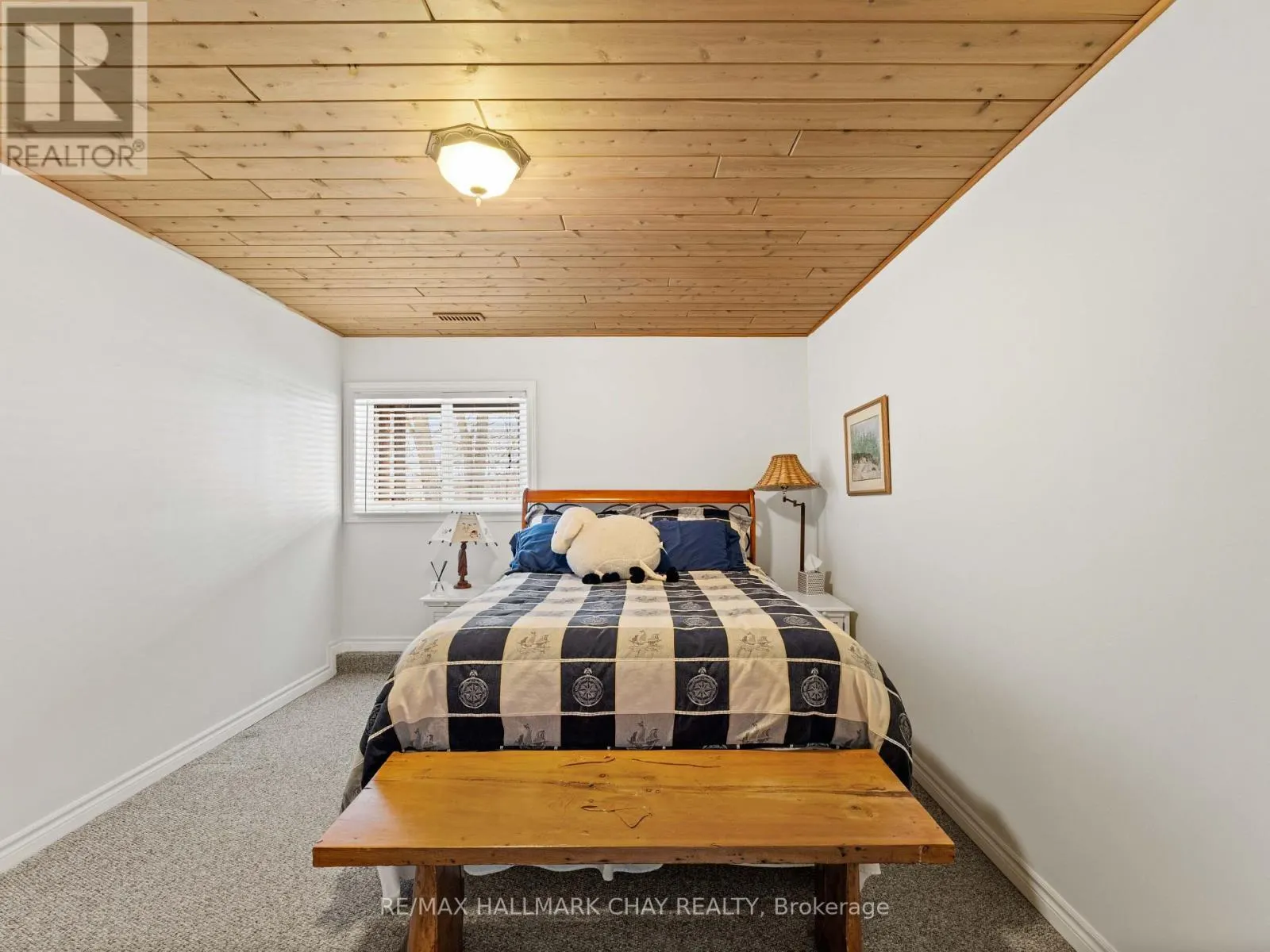 137 PICKEREL POINT ROAD