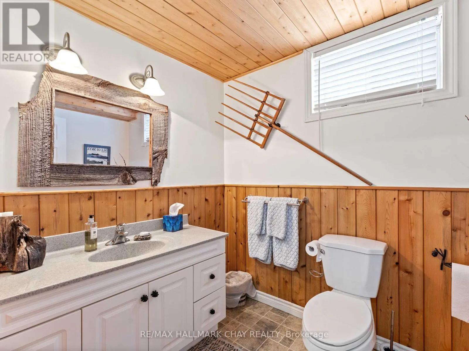 137 PICKEREL POINT ROAD
