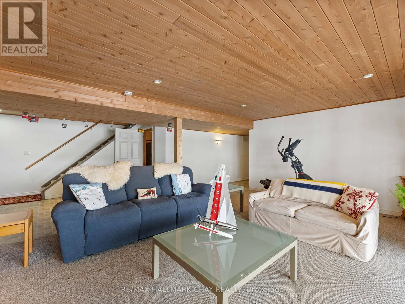 137 PICKEREL POINT ROAD