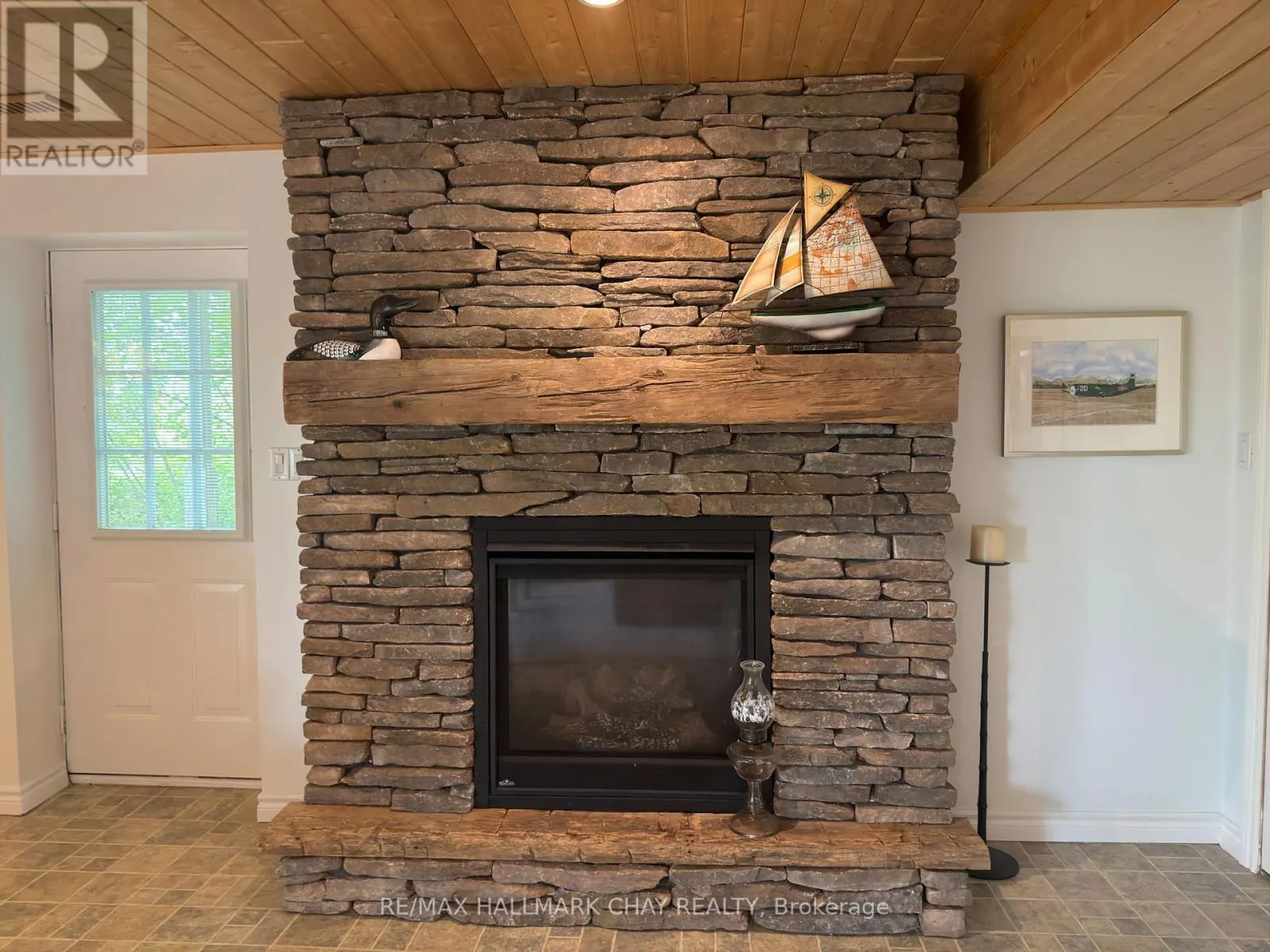 137 PICKEREL POINT ROAD