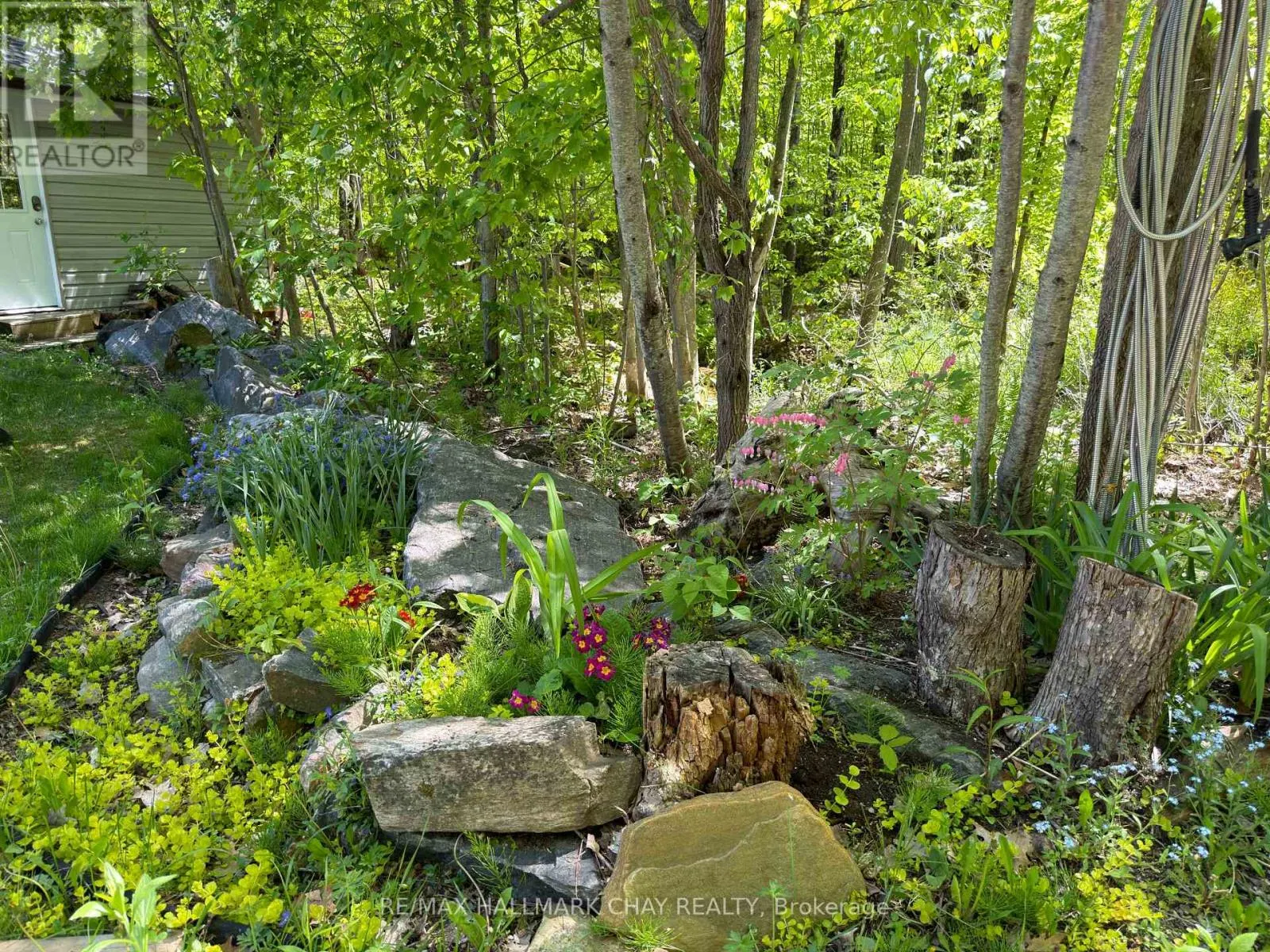137 PICKEREL POINT ROAD