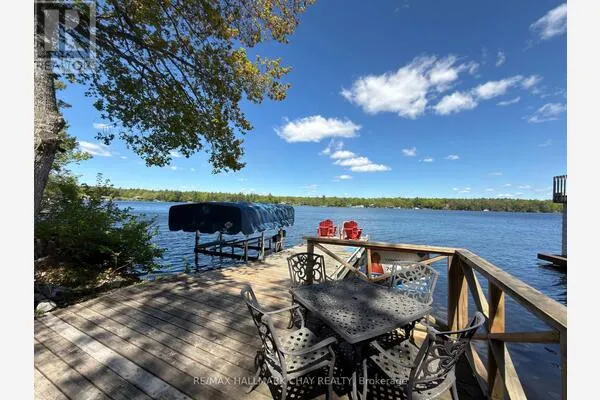 137 PICKEREL POINT ROAD
