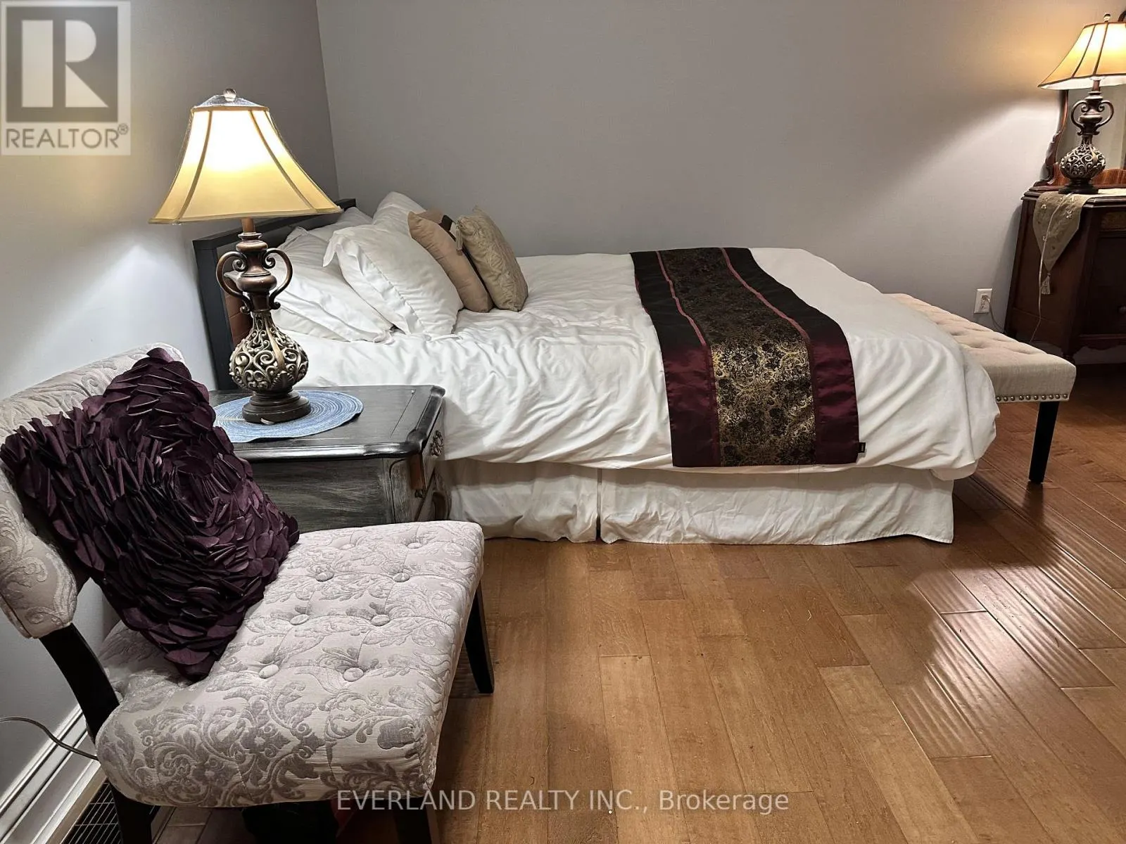 PRIME BEDROOM - 3369 ST PAUL AVENUE