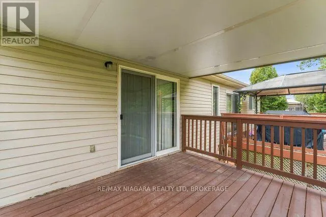 50 SHIPVIEW COURT