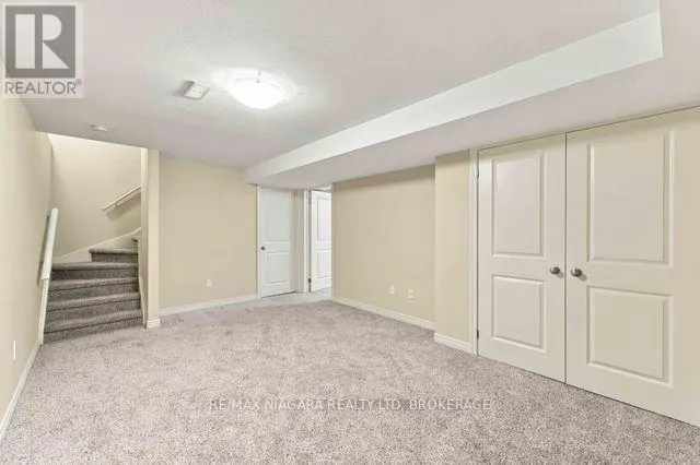 50 SHIPVIEW COURT