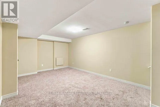 50 SHIPVIEW COURT
