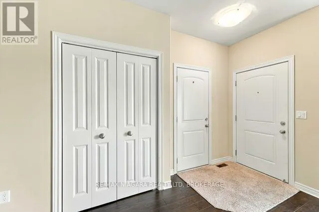 50 SHIPVIEW COURT
