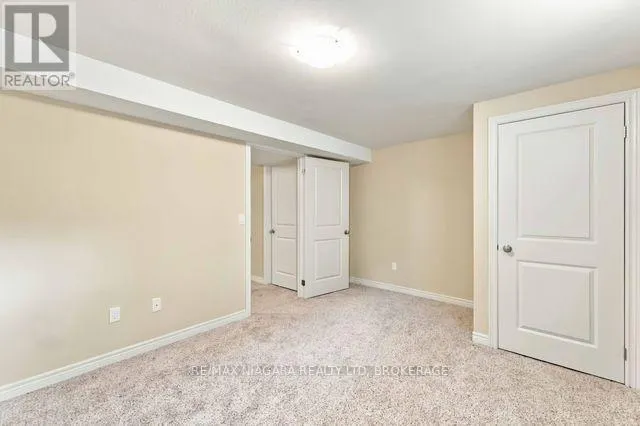 50 SHIPVIEW COURT