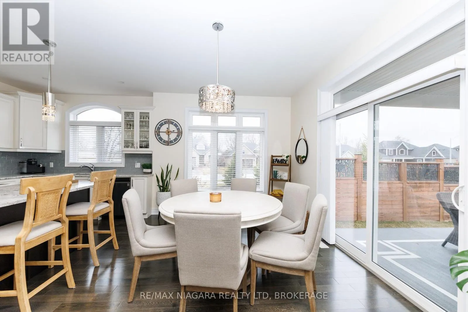 4049 VILLAGE CREEK DRIVE