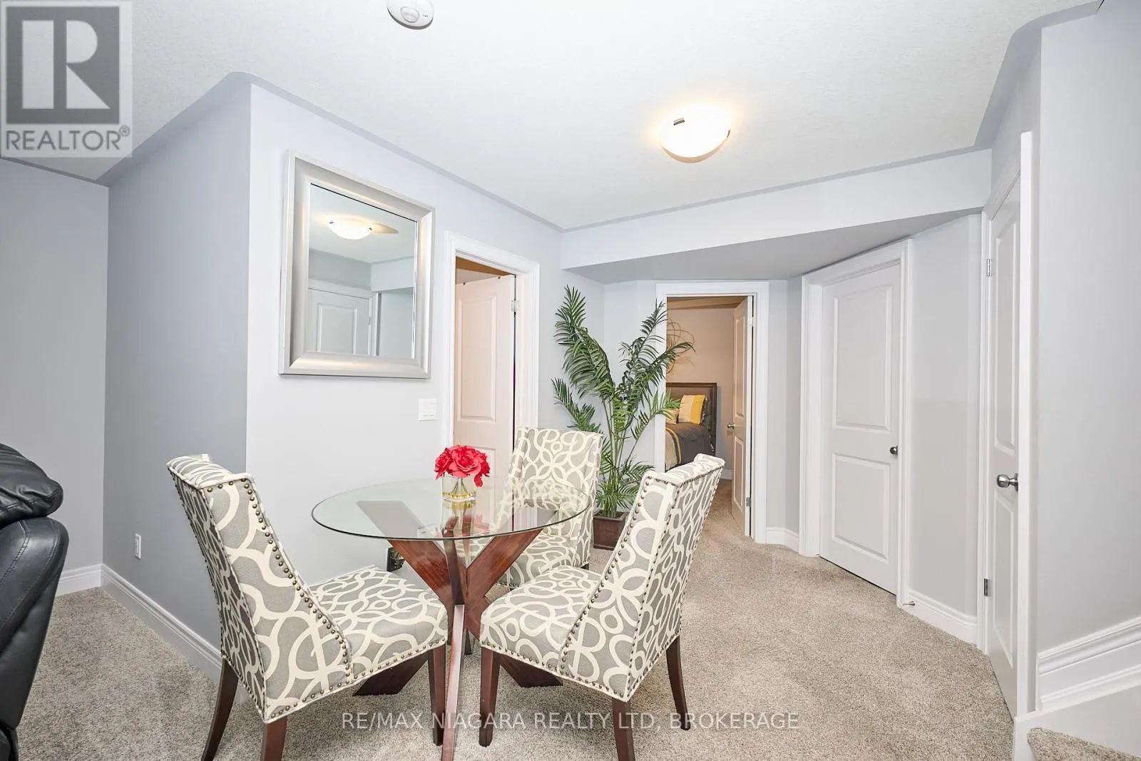 4049 VILLAGE CREEK DRIVE