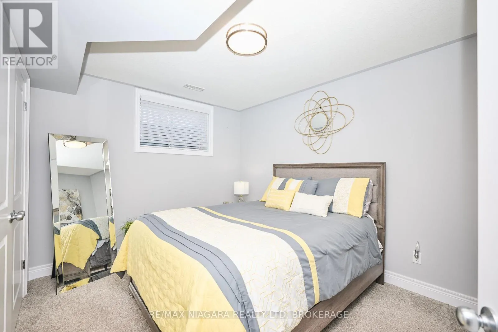 4049 VILLAGE CREEK DRIVE