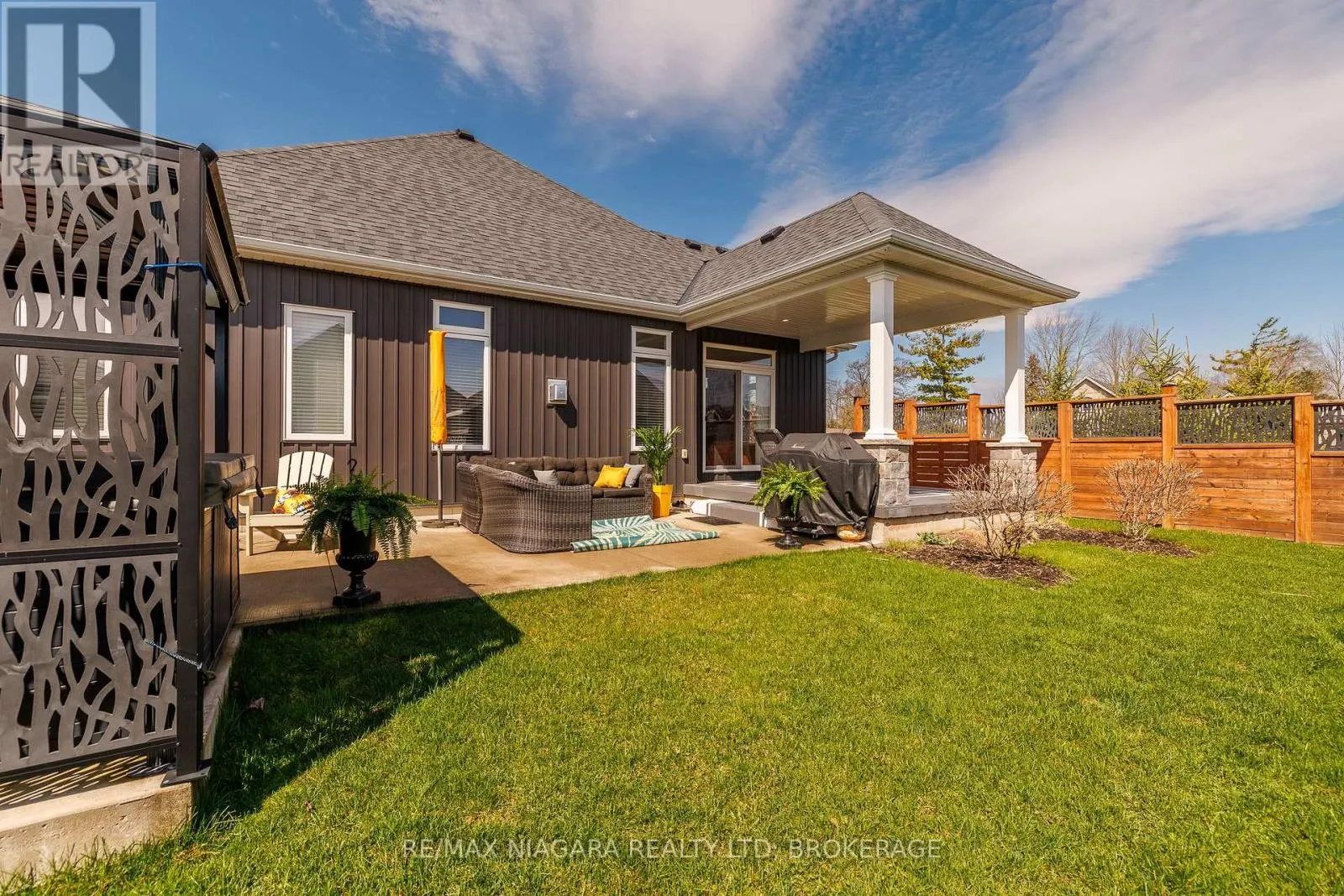 4049 VILLAGE CREEK DRIVE