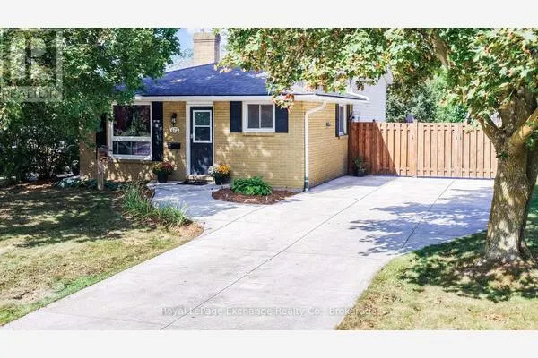 672 PALMATEER DRIVE