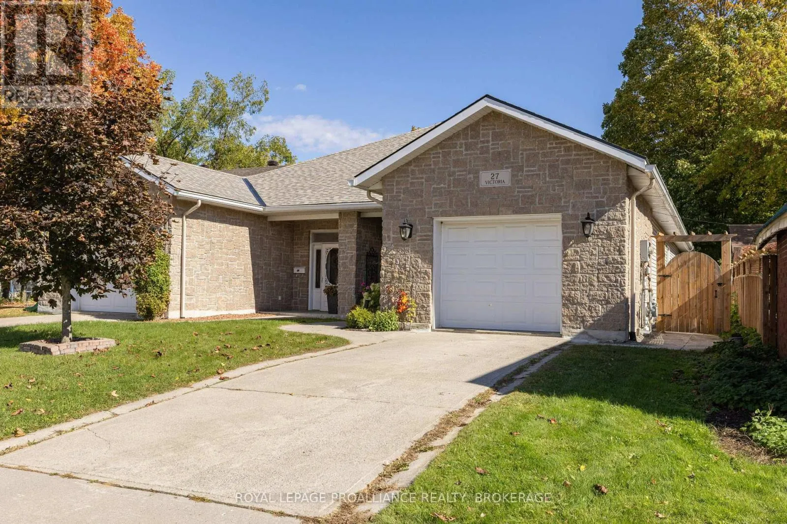 27 VICTORIA AVENUE