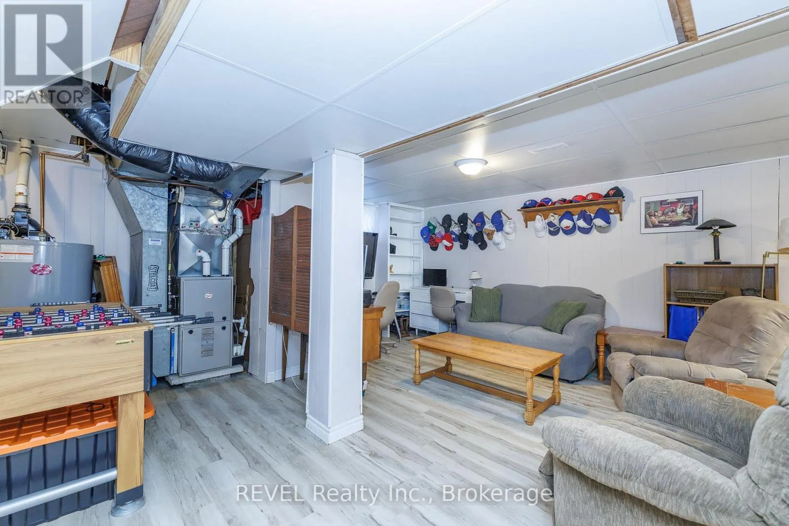 5608 GLAMIS CRESCENT