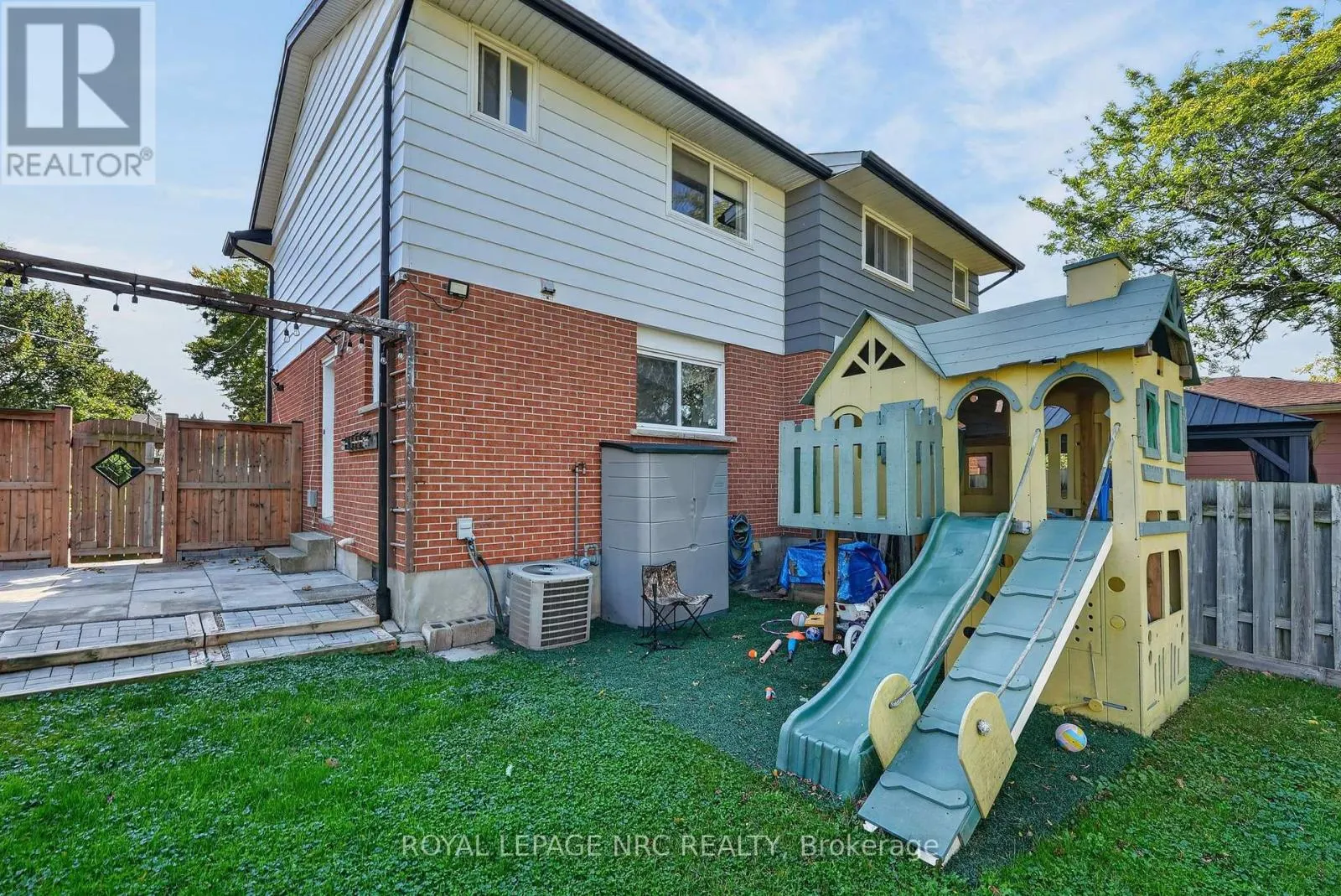 73 GREEN MAPLE DRIVE