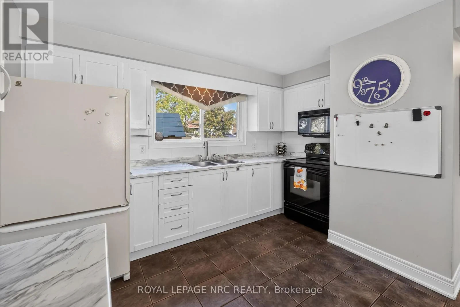 73 GREEN MAPLE DRIVE