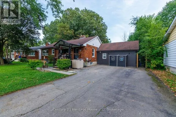 6 GREENOCK CIRCLE
