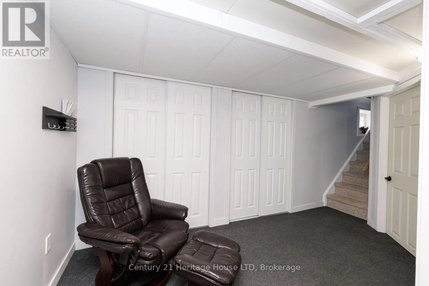 6 GREENOCK CIRCLE