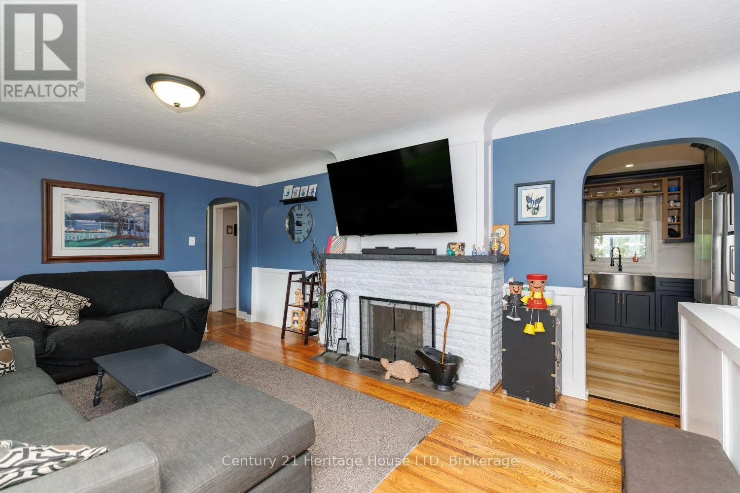 6 GREENOCK CIRCLE