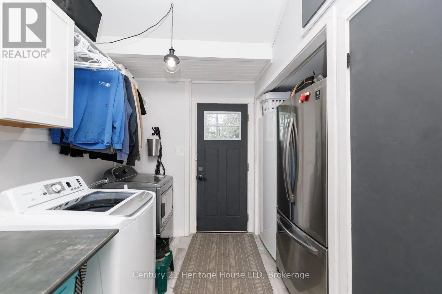 6 GREENOCK CIRCLE