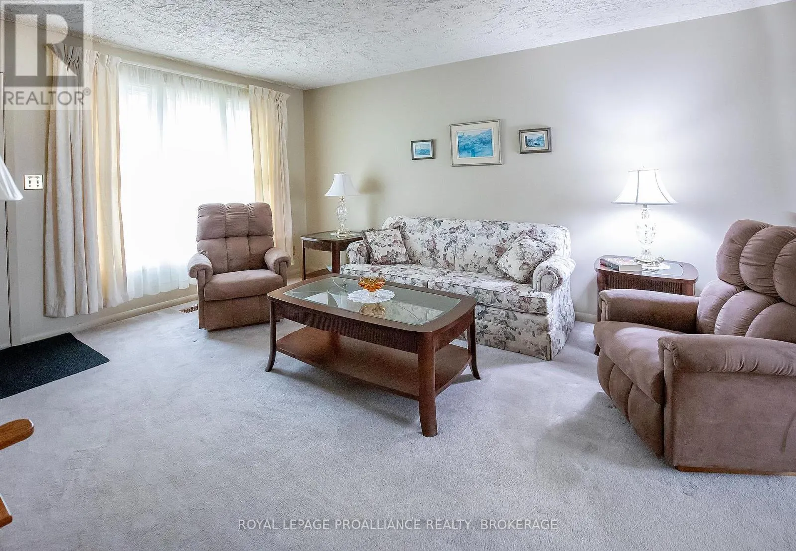 676 WILLIS STREET