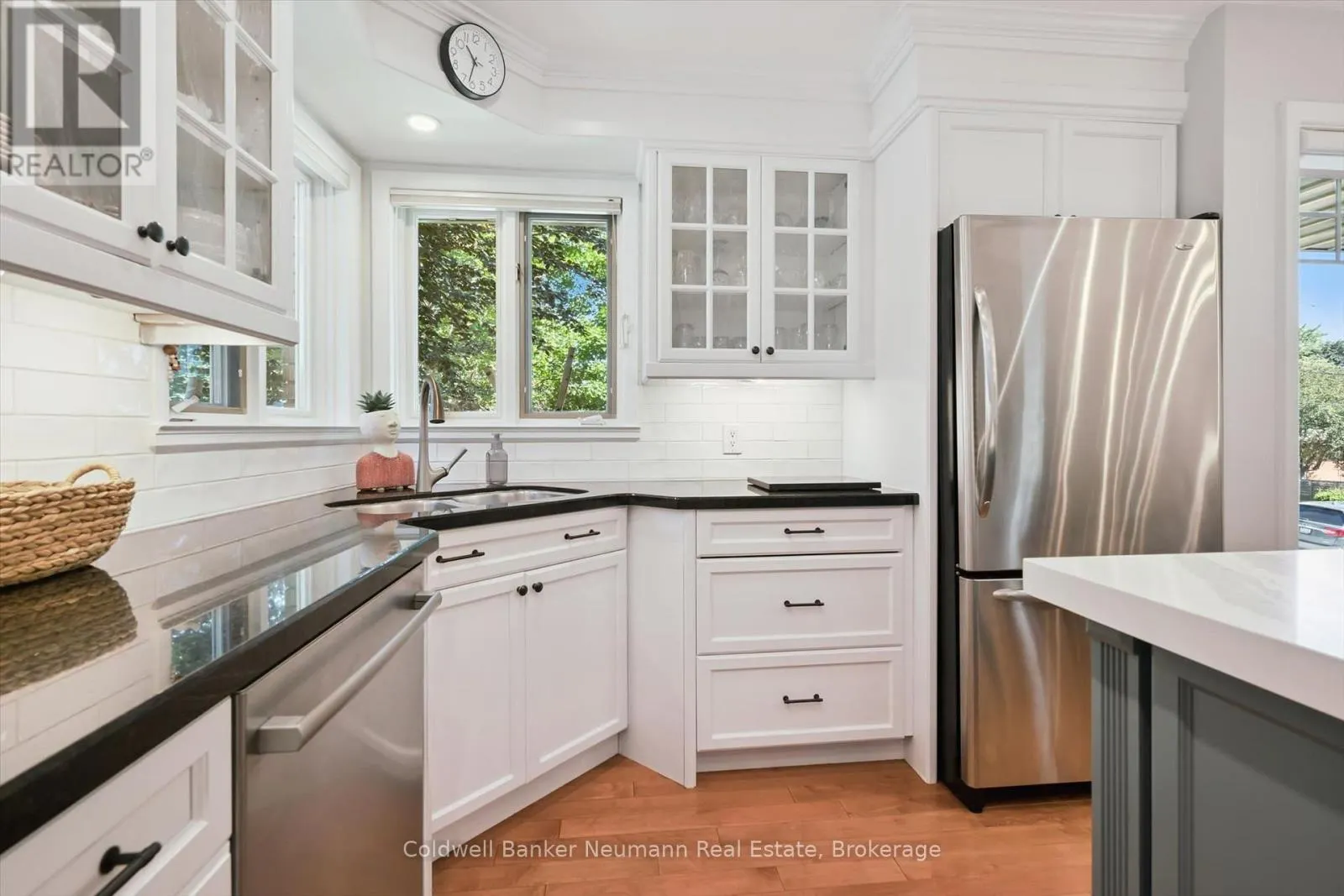 25 BENNETT AVENUE