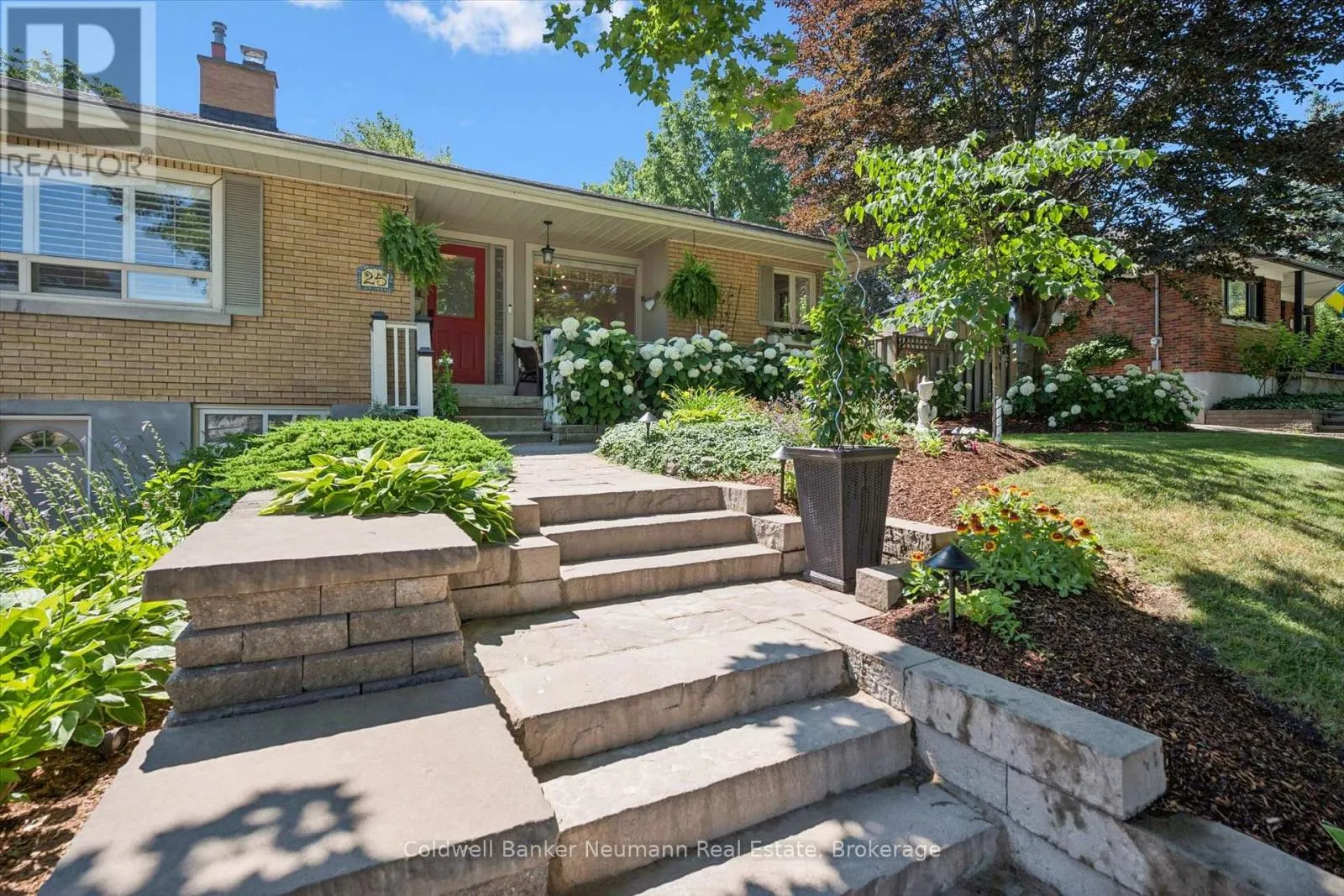 25 BENNETT AVENUE