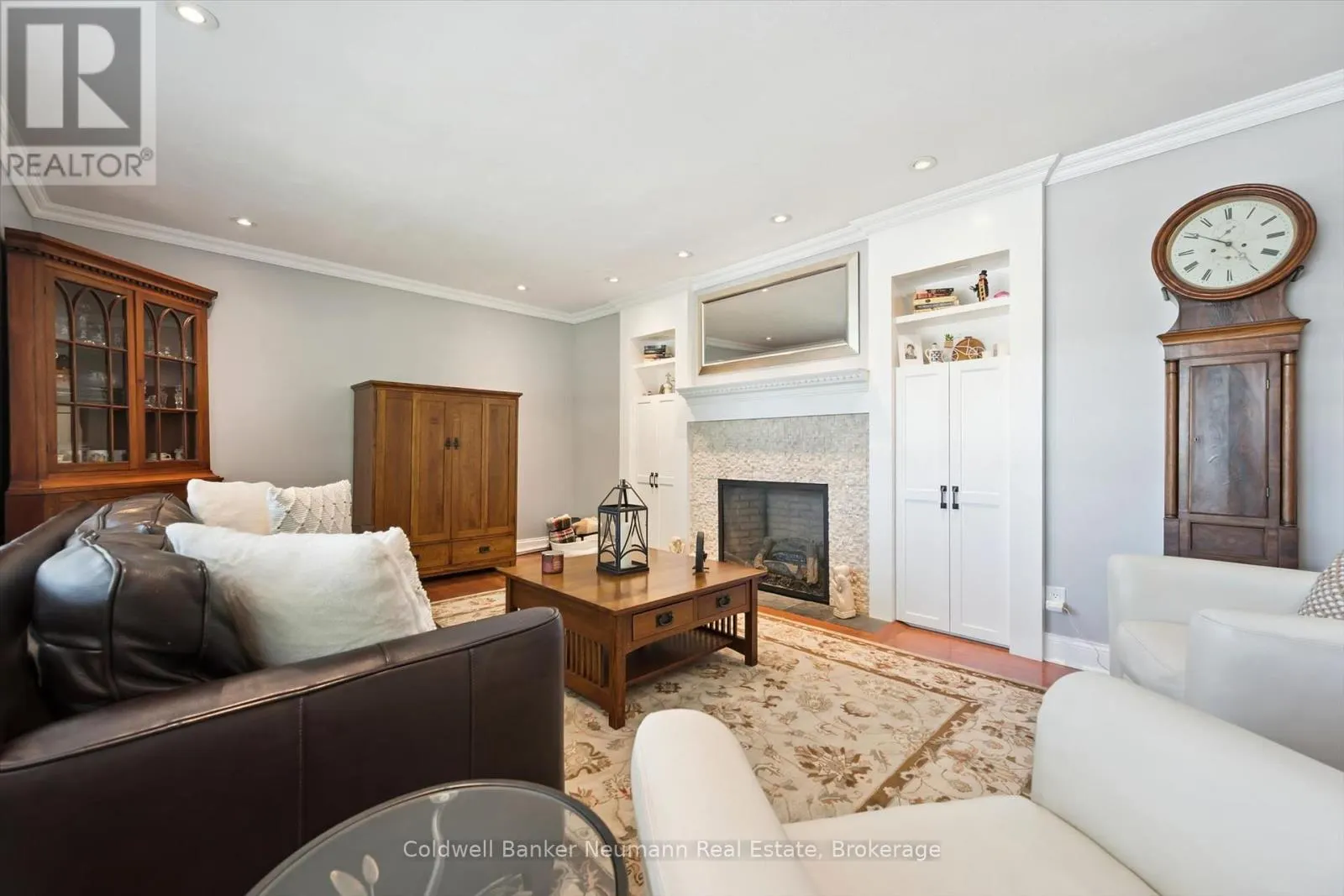 25 BENNETT AVENUE