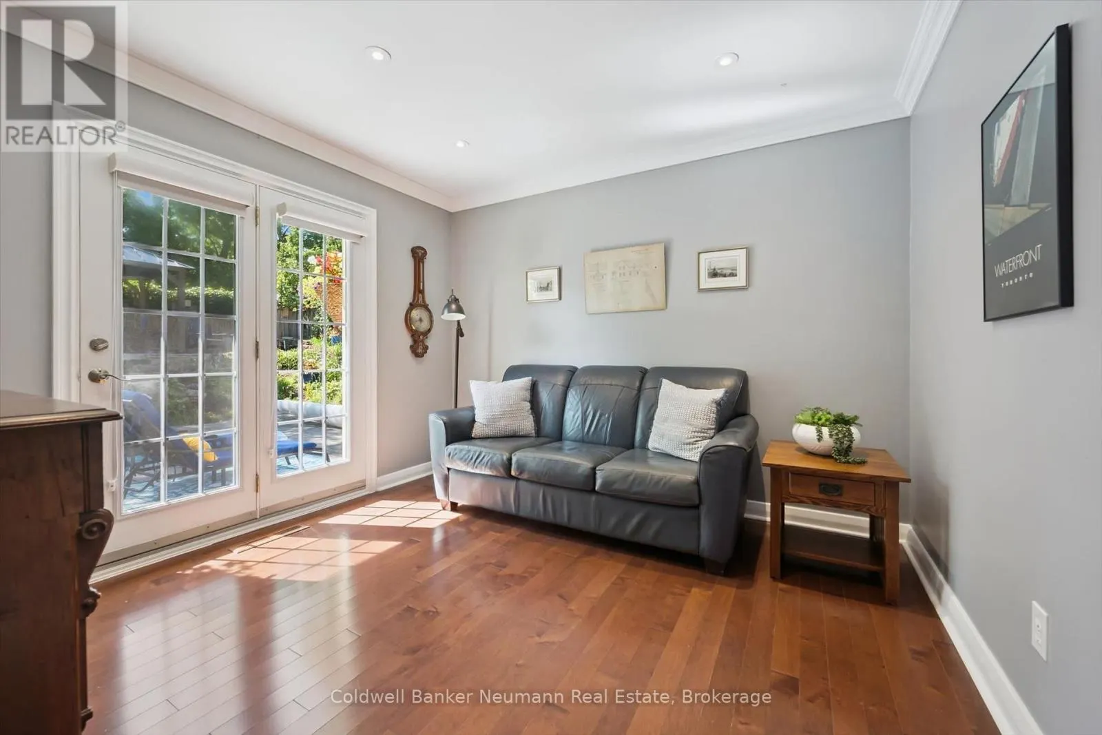 25 BENNETT AVENUE