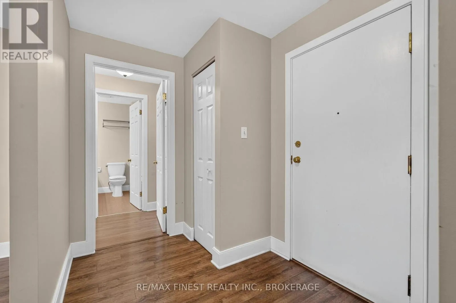 302 - 2 BAY STREET #302