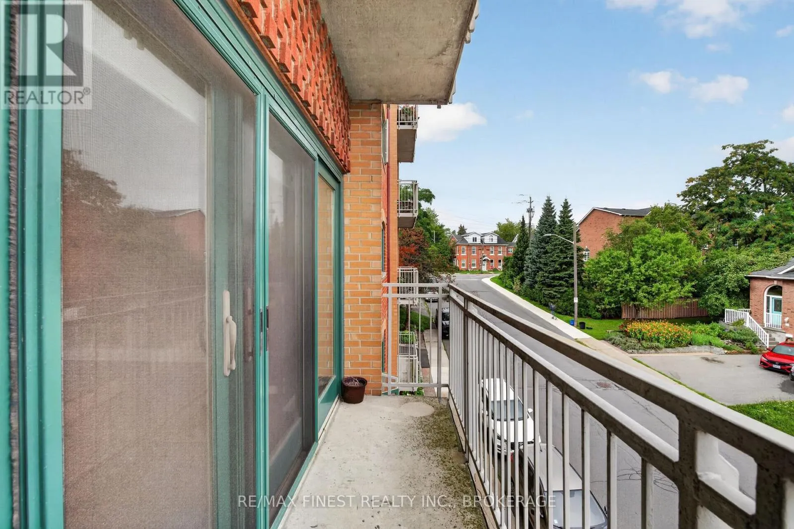 302 - 2 BAY STREET #302