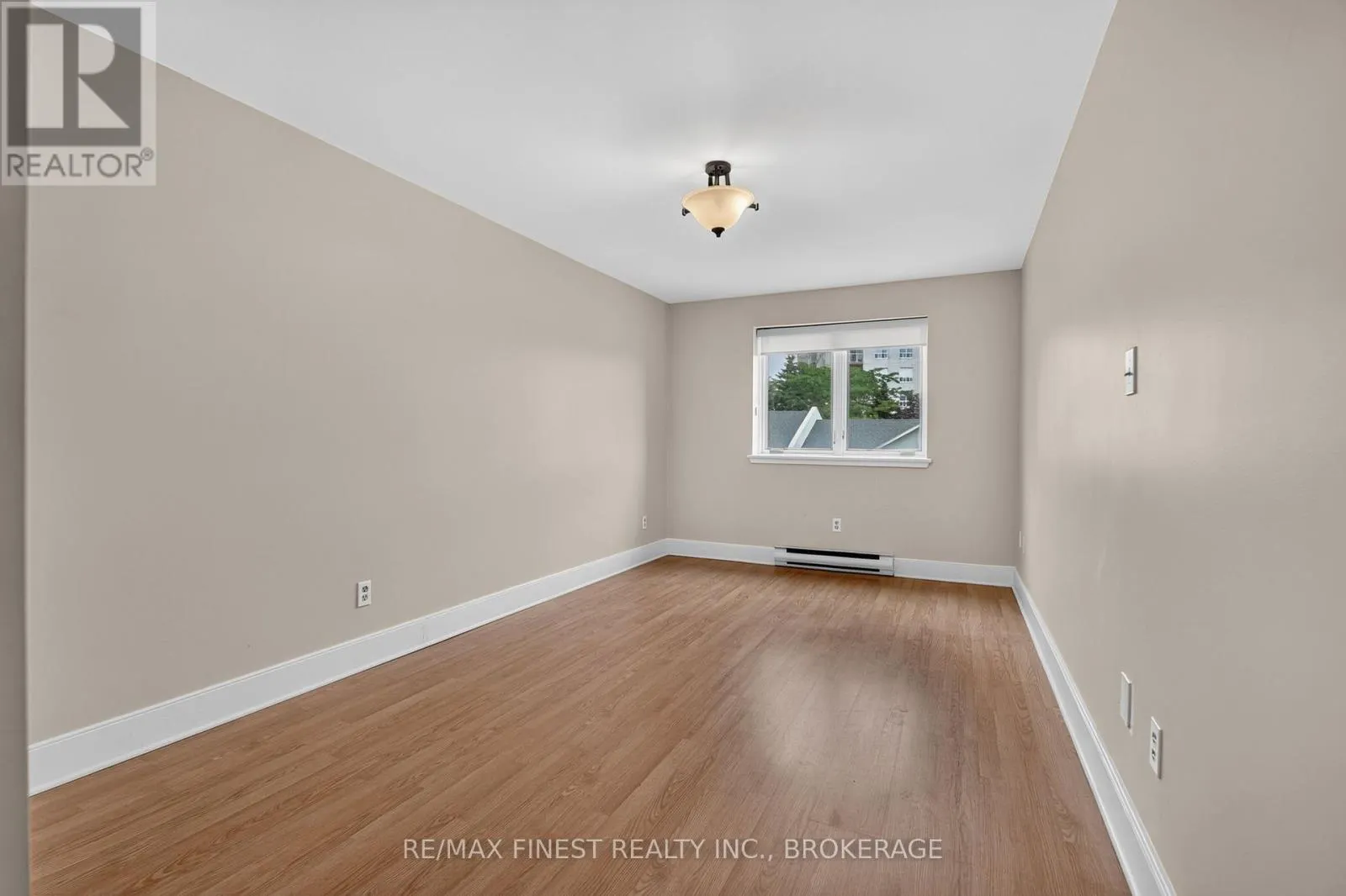 302 - 2 BAY STREET #302